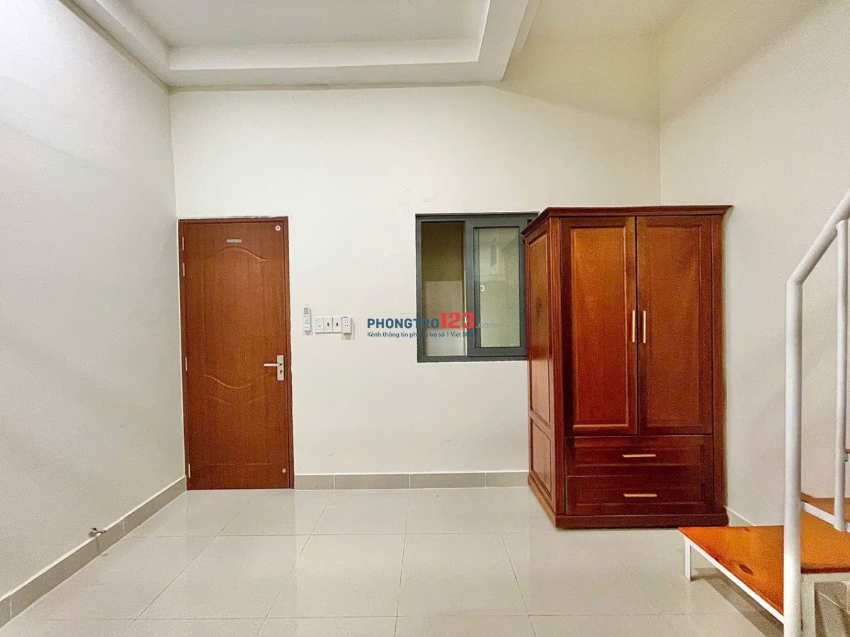 PHÒNG GÁC LỬNG 30m2 FULL TIỆN NGHI BÙI ĐÌNH TÚY NGAY NGÃ TƯ HÀNG XANH GẦN ĐH GTVT, HUTECH