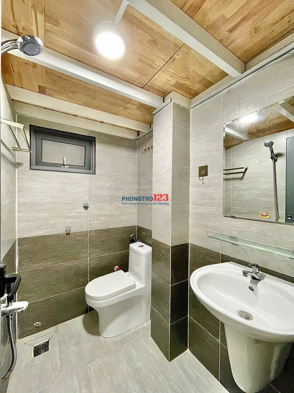 PHÒNG GÁC LỬNG 30m2 FULL TIỆN NGHI BÙI ĐÌNH TÚY NGAY NGÃ TƯ HÀNG XANH GẦN ĐH GTVT, HUTECH