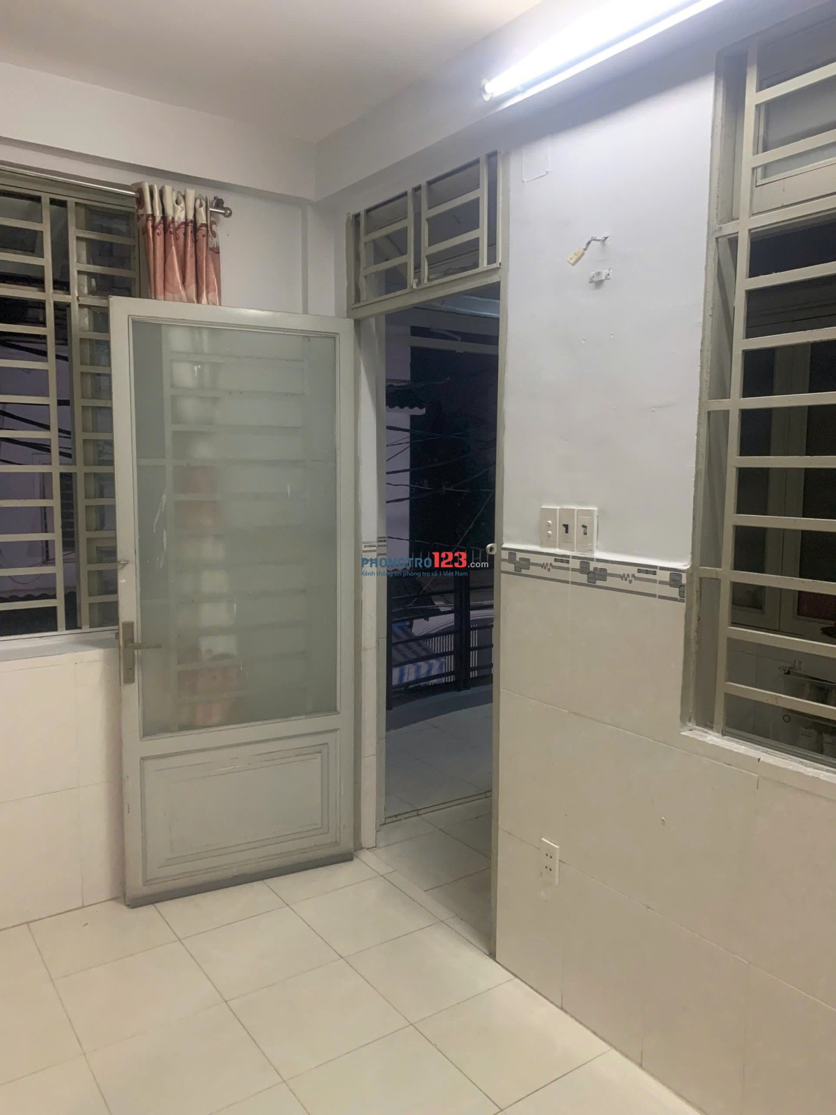Phòng trọ 25m2 gần chợ Phạm Văn Hai, Q.Tân Bình