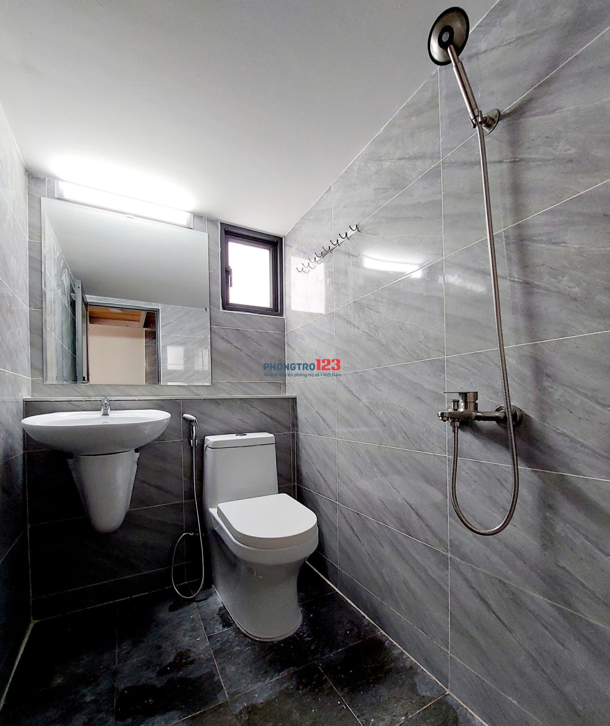 PHÒNG GÁC LỬNG MỚI NGÃ 4 BẢY HIỀN - KHU K300