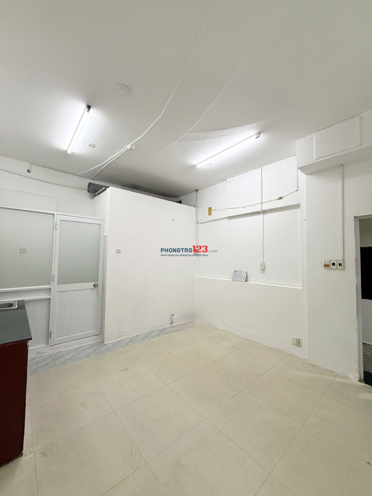 Cho thuê Phòng (TRỆT) MT Nguyễn Thị Mười Q8. (25m2) gần Trường ĐH STU, Công Viên, 5tr