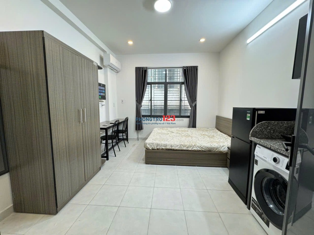 Căn Hộ Cửa Sổ Full Nội Thất, Máy Giặt Riêng – Trung Tâm Quận 10 Gần Vạn Hạnh Mall Giáp Quận 3 Quận 1