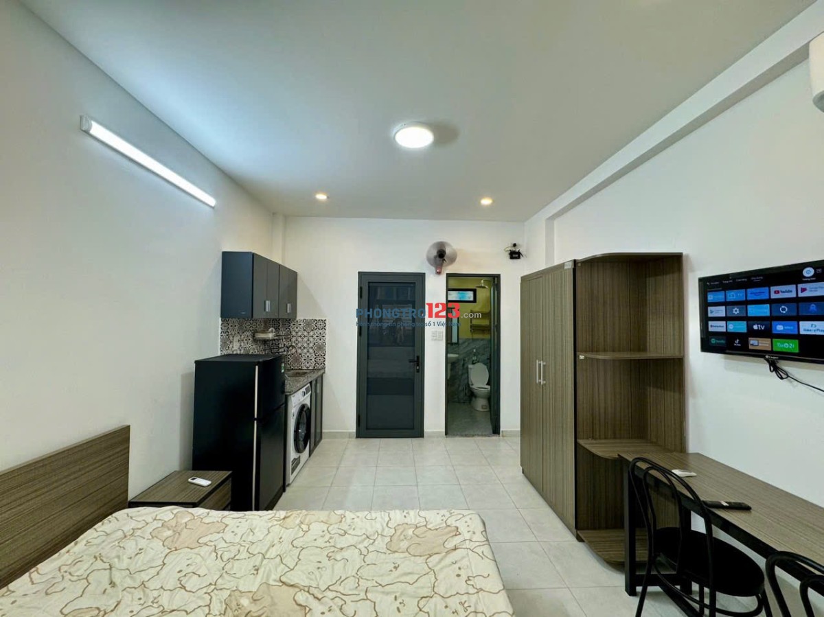Căn Hộ Cửa Sổ Full Nội Thất, Máy Giặt Riêng – Trung Tâm Quận 10 Gần Vạn Hạnh Mall Giáp Quận 3 Quận 1