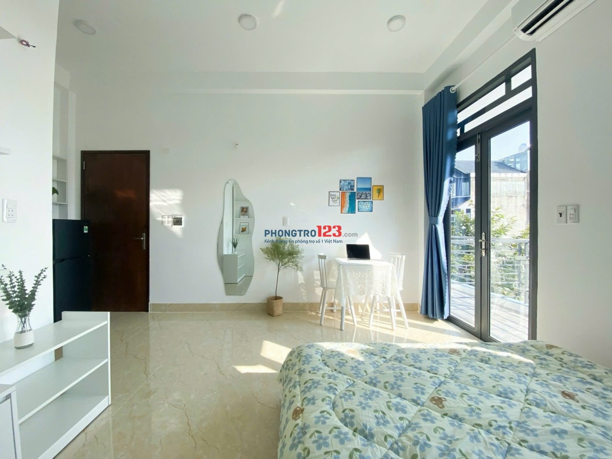 CHDV dạng studio có ban công. Gần đảo Kim Cương.