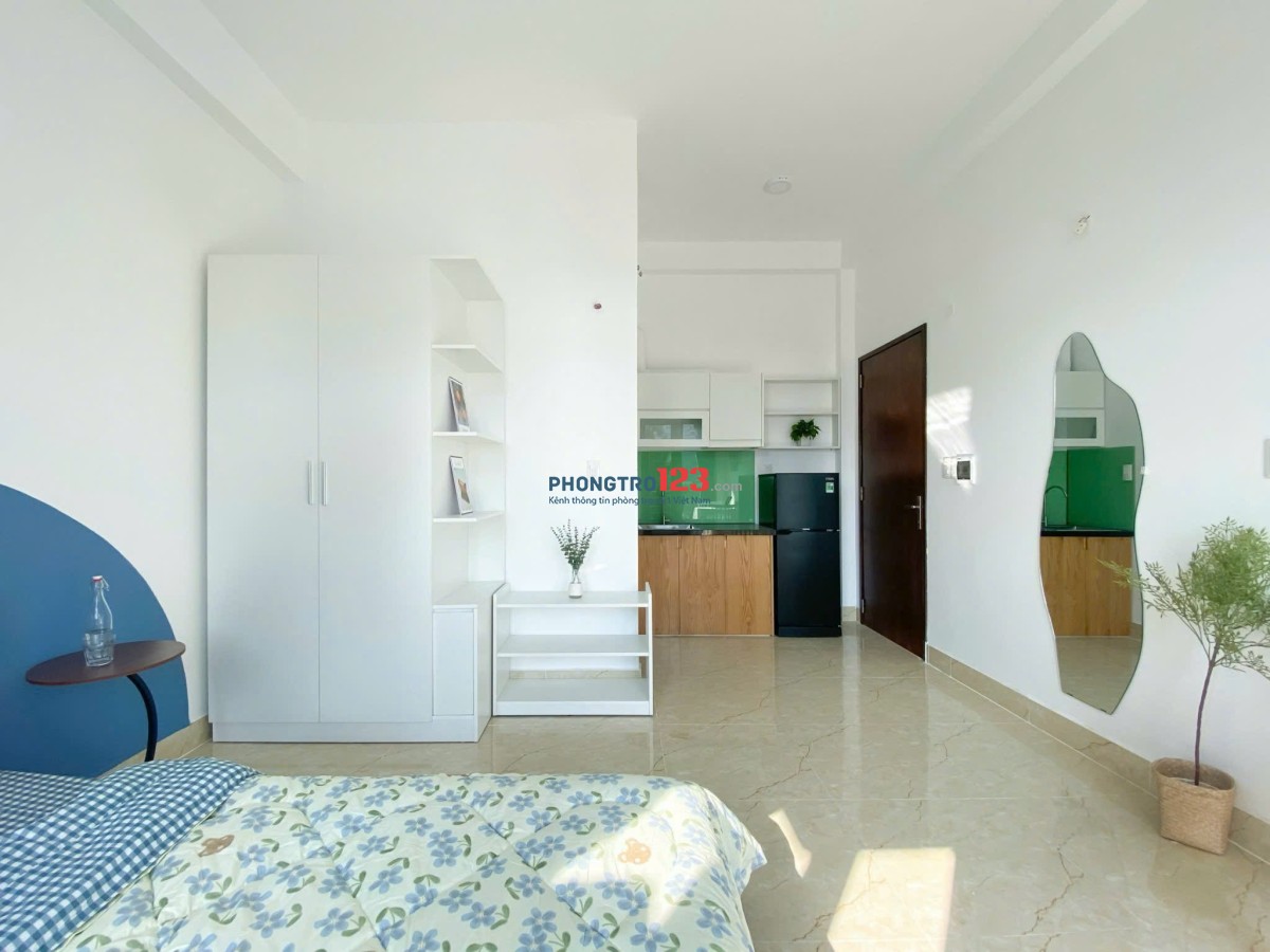 CHDV dạng studio có ban công. Gần đảo Kim Cương.
