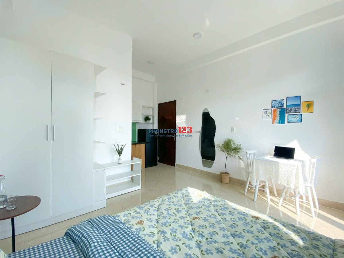 CHDV dạng studio có ban công. Gần đảo Kim Cương.