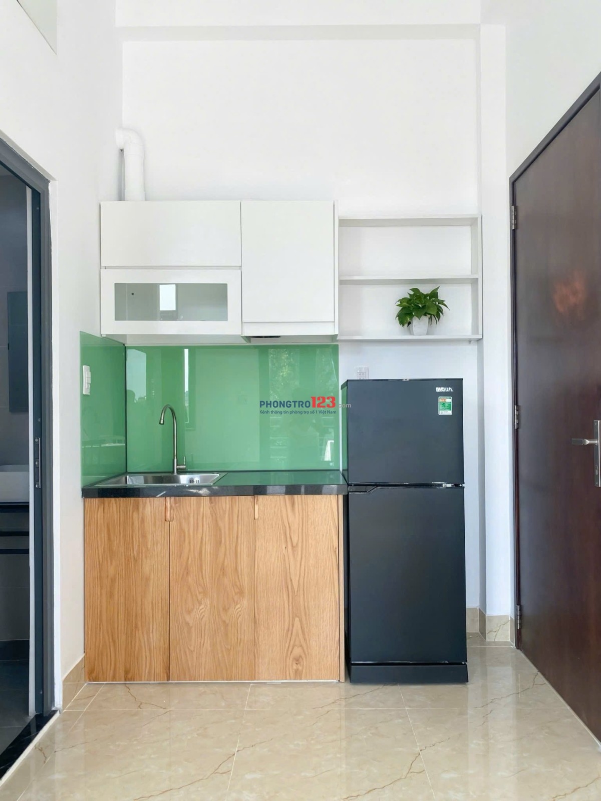 CHDV dạng studio có ban công. Gần đảo Kim Cương.