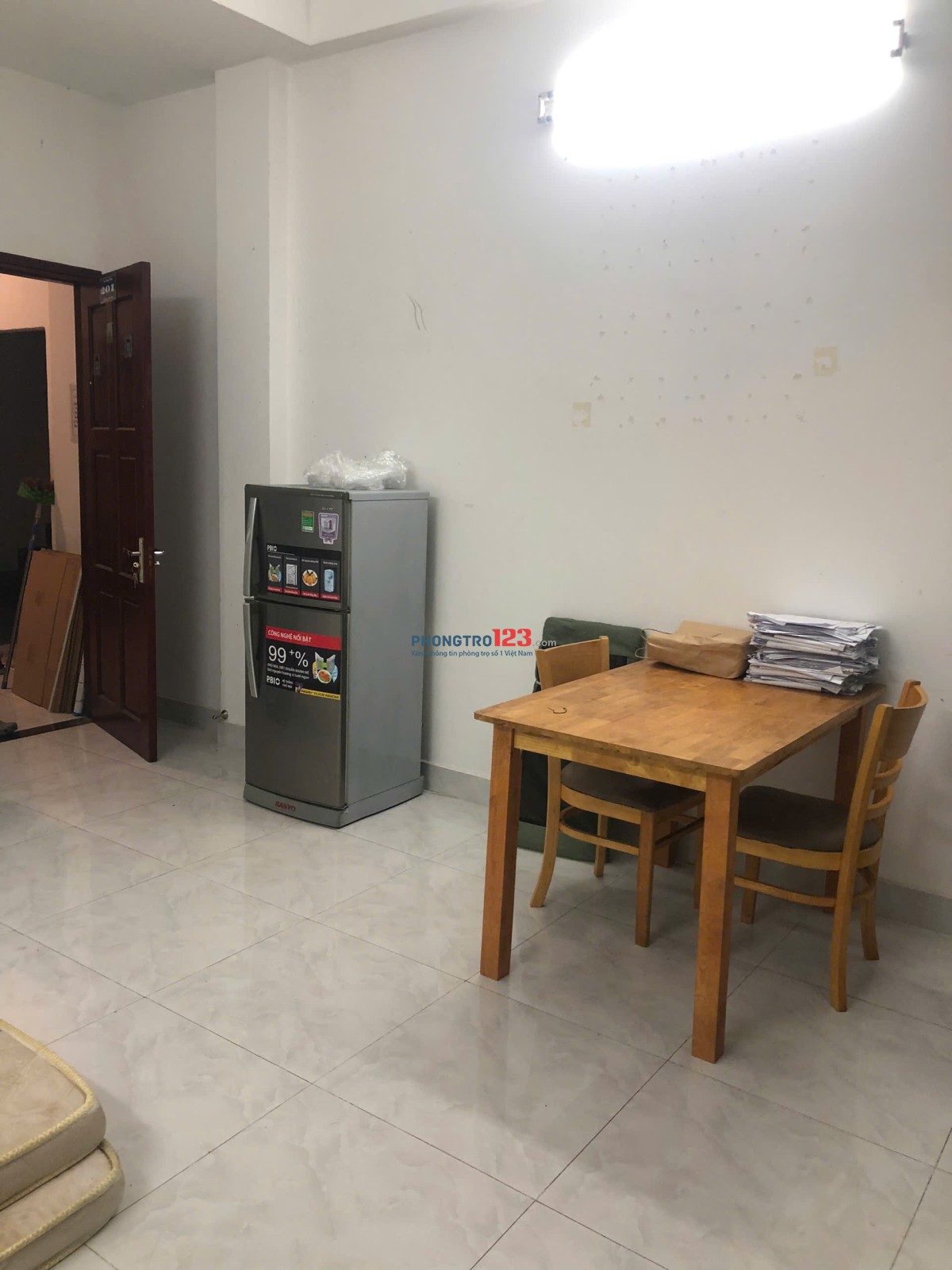 Chính chủ còn trống 1p Bancol gần VLU 5p ngã tư Nguyễn Xí Bình Lợi