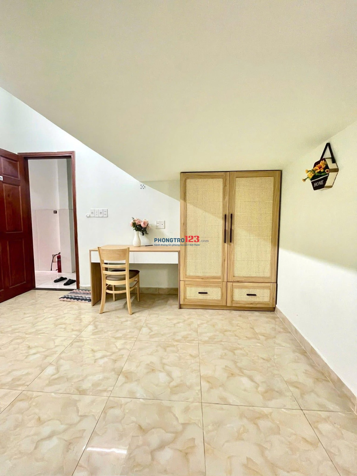 KHAI TRƯƠNG NHÀ MỚI CẠNH ĐẠI HỌC BÁCH KHOA , UEH QUẬN 10 - ĐƯỜNG TÔ HIẾN THÀNH , GẦN QUẬN 1,3