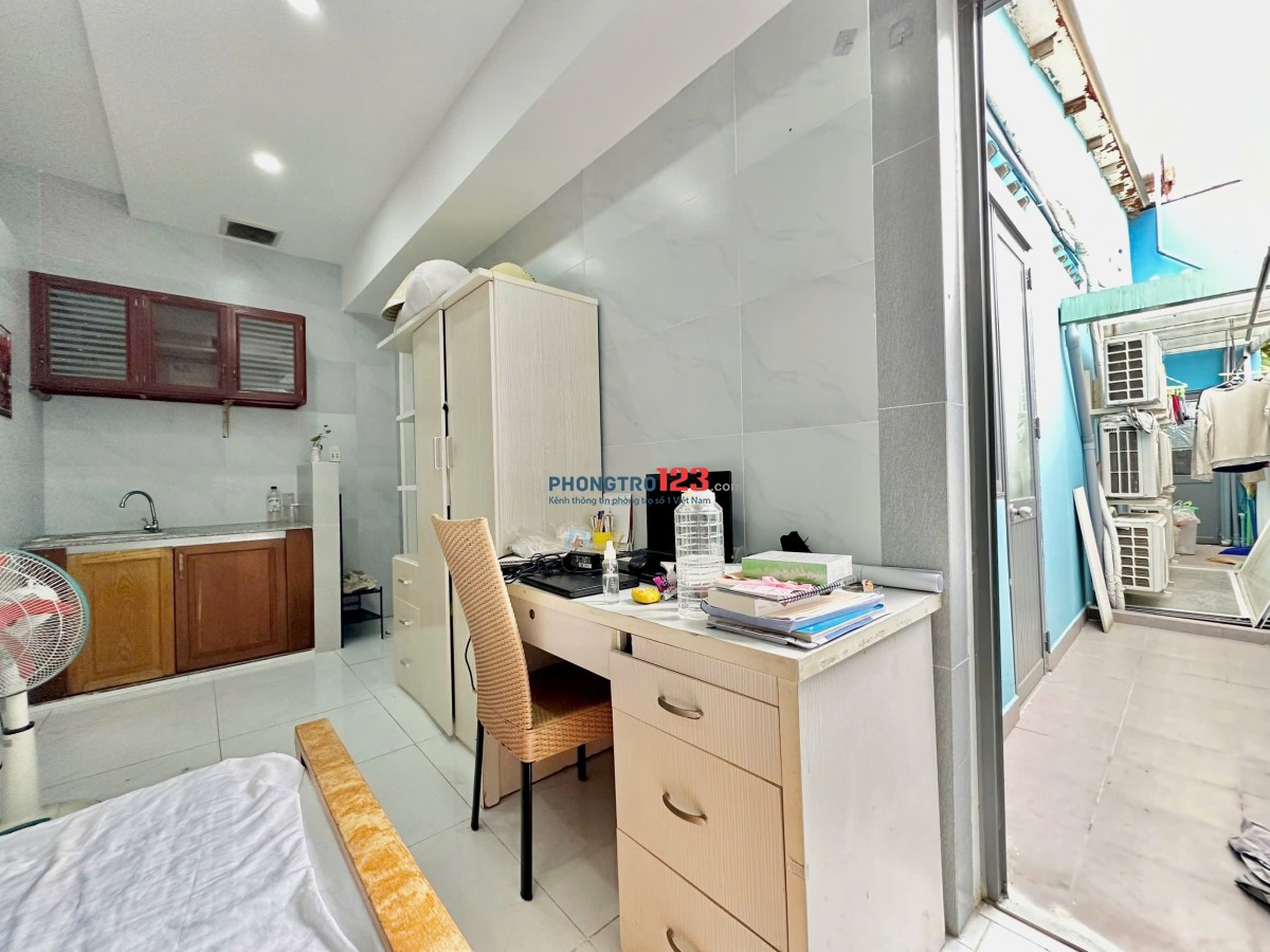 TRỐNG SẴN PHÒNG NGAY THẢO ĐIỀN , STUDIO ĐỦ NỘI THẤT PHÒNG NHIỀU ÁNH SÁNG THOÁNG