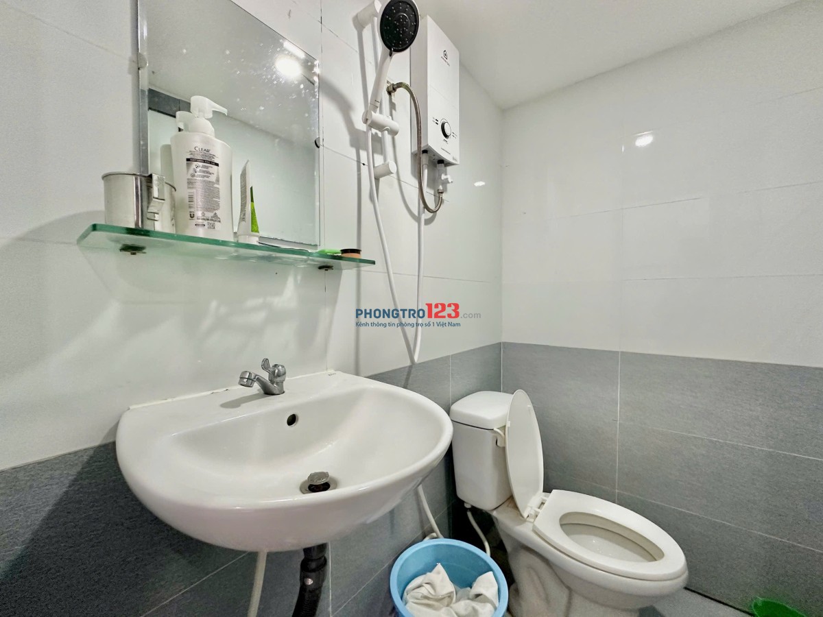 TRỐNG SẴN PHÒNG NGAY THẢO ĐIỀN , STUDIO ĐỦ NỘI THẤT PHÒNG NHIỀU ÁNH SÁNG THOÁNG