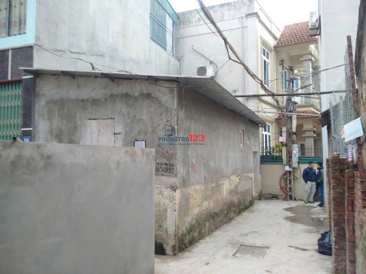 Cho thuê nhà cấp 4 khép kín, diện tích 32m²