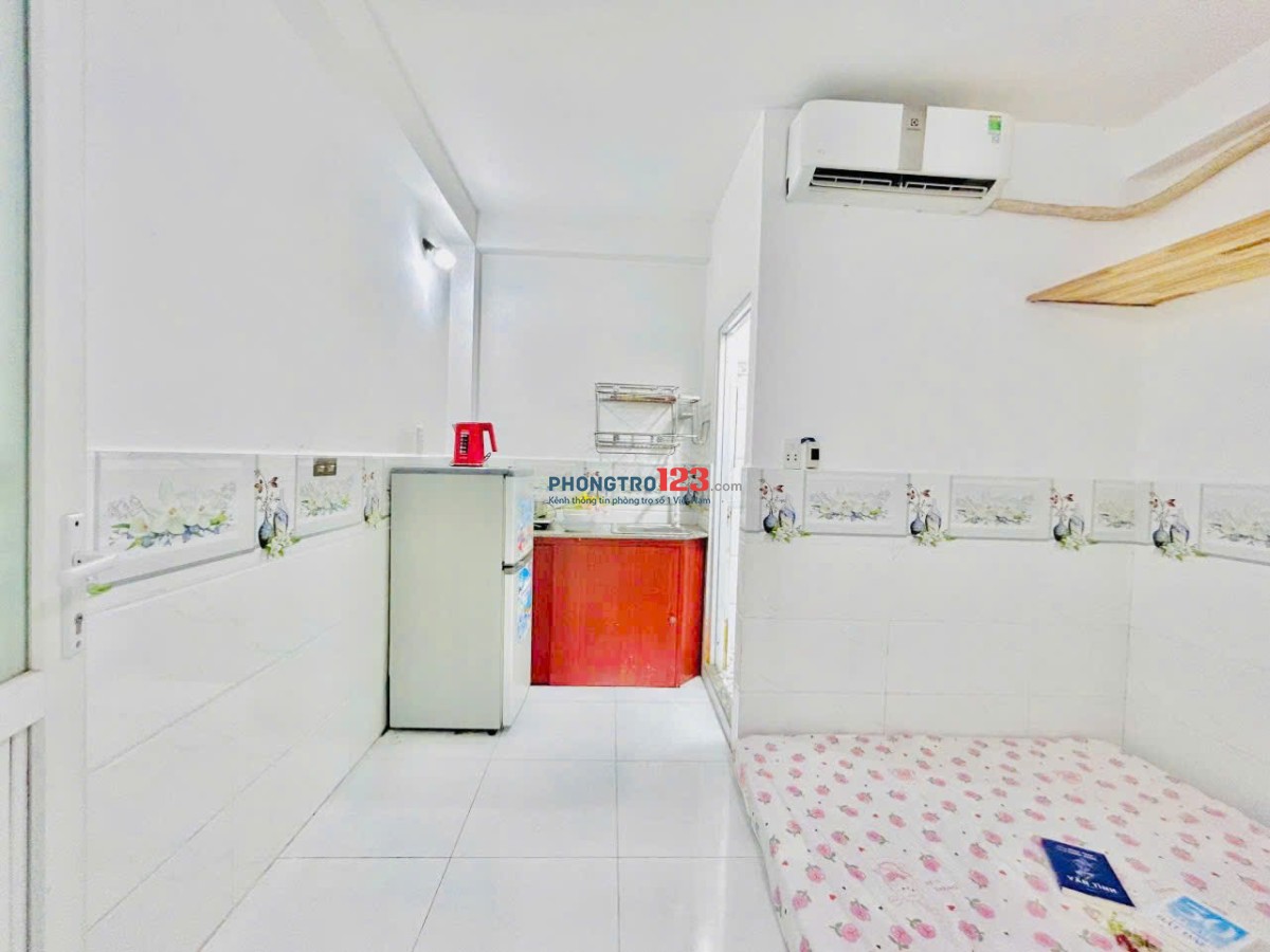 CHÍNH CHỦ CHO THUÊ 1 PHÒNG SẴN NỘI THẤT NGAY NGÃ 4 NGUYỄN VĂN LƯỢNG NGUYỄN OANH GẦN CV VĂN HOÁ GÒ VẤ