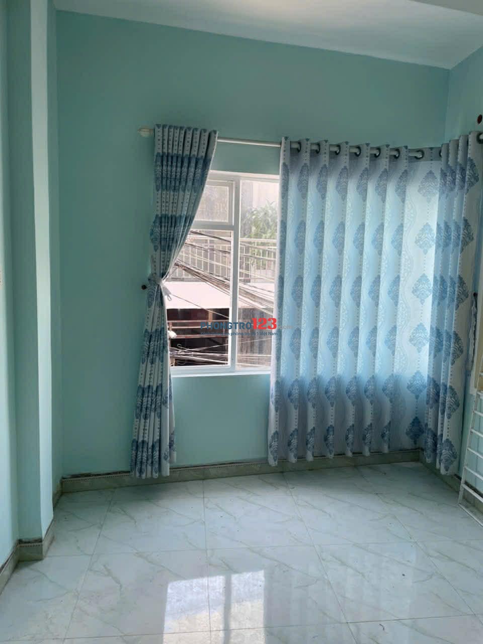 (CHO THUÊ NHÀ) CĂN GÓC 2 MẶT TIỀN - ĐƯỜNG 1/5 QUY NHƠN