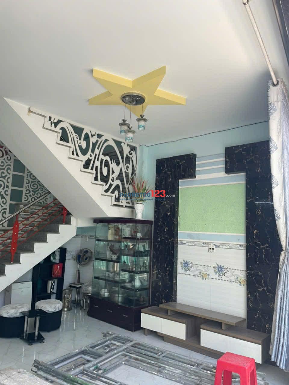 (CHO THUÊ NHÀ) CĂN GÓC 2 MẶT TIỀN - ĐƯỜNG 1/5 QUY NHƠN