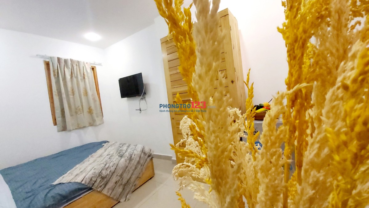 Studio 20m2 full tiện nghi, gần cầu Lê Văn Sỹ, Quận 3