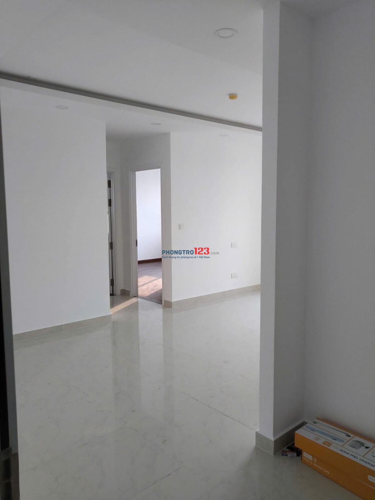 Giá 10tr5, C/c Bàu Cát, Hồng Lạc, TB: 2p ngủ, NTCB, 75m2, Căn góc.
