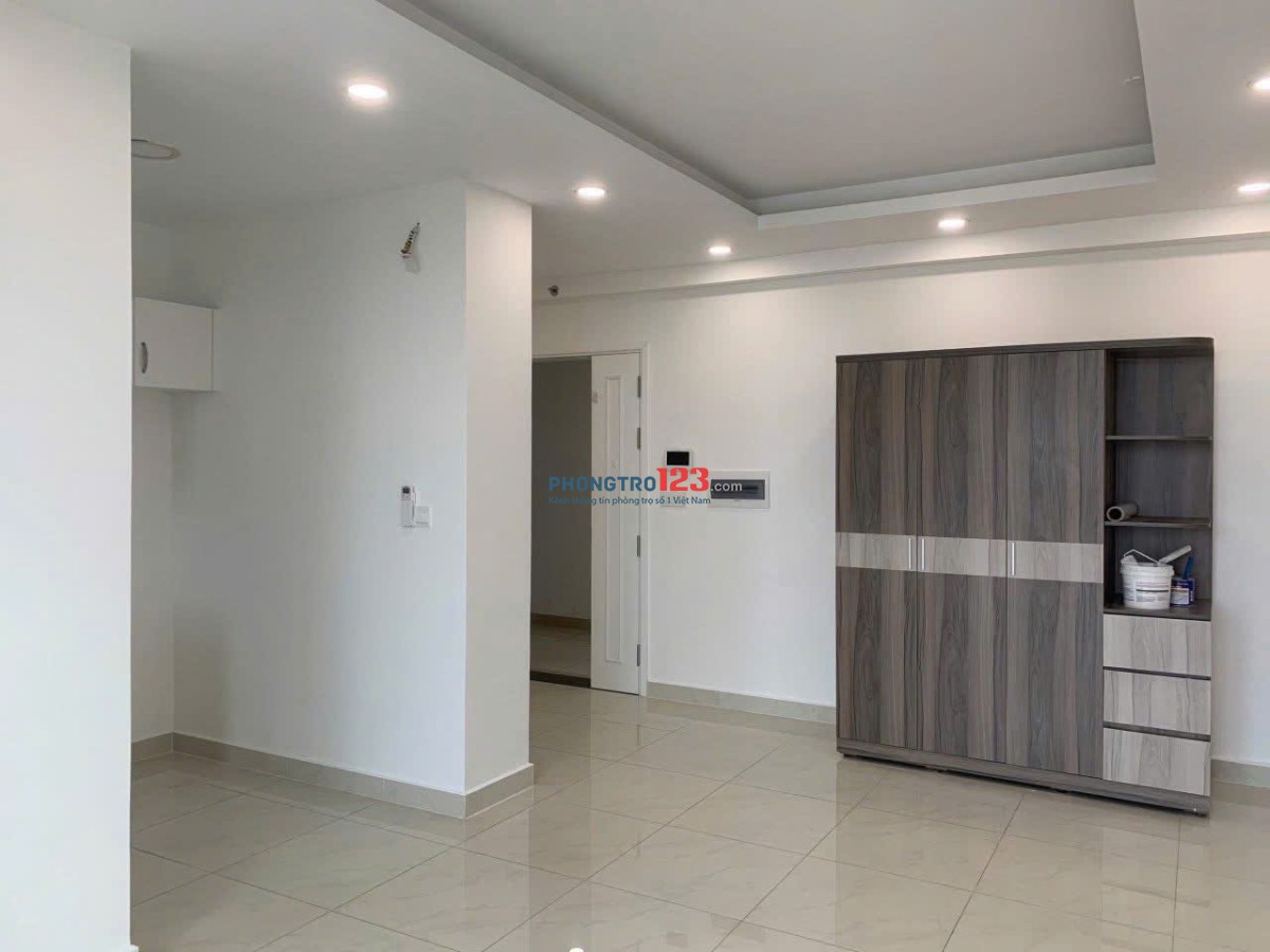 Nhà mới, 74m2, 2PN, 2WC, giá 9tr5/th, Carillon 2, Trịnh Đình Thảo, TP.