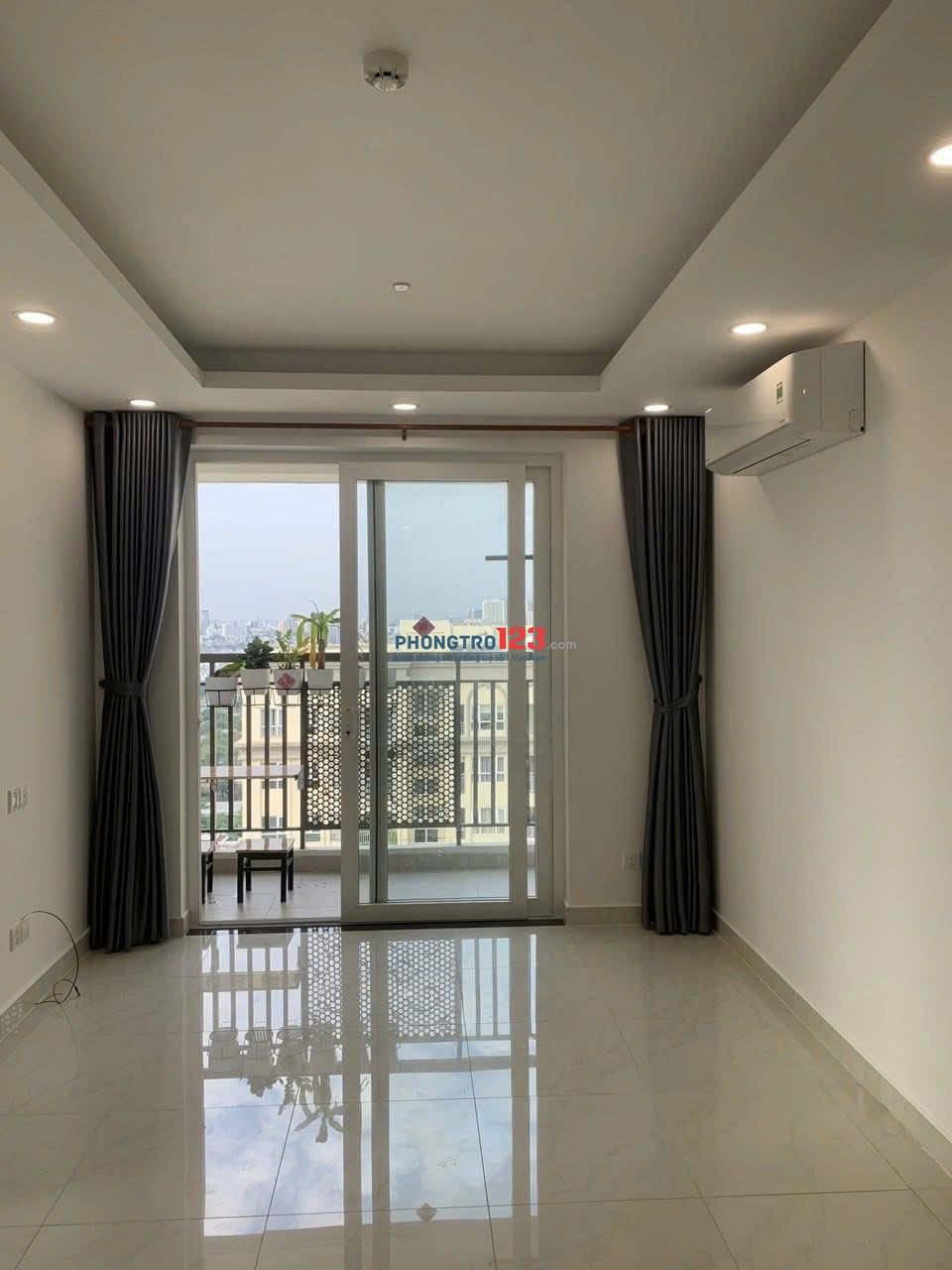 Nhà mới, 74m2, 2PN, 2WC, giá 9tr5/th, Carillon 2, Trịnh Đình Thảo, TP.