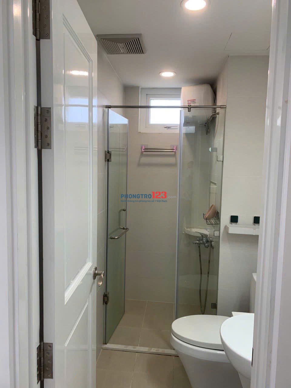 Nhà mới, 74m2, 2PN, 2WC, giá 9tr5/th, Carillon 2, Trịnh Đình Thảo, TP.
