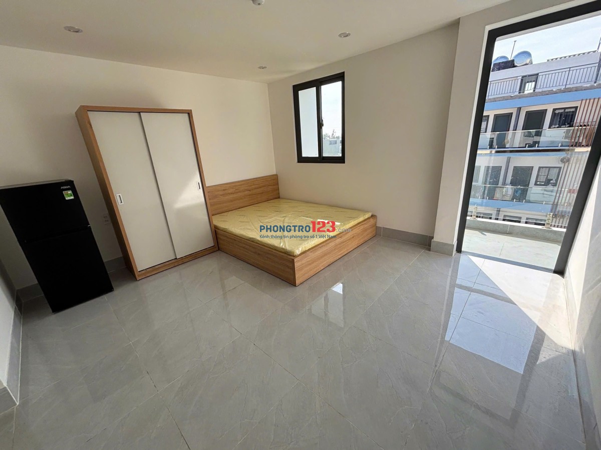 Căn hộ dịch vụ 35m2 Studio có ban công nhiều tiện ích cung quanh có thang máy đi thạnh mỹ lợi 15 pút