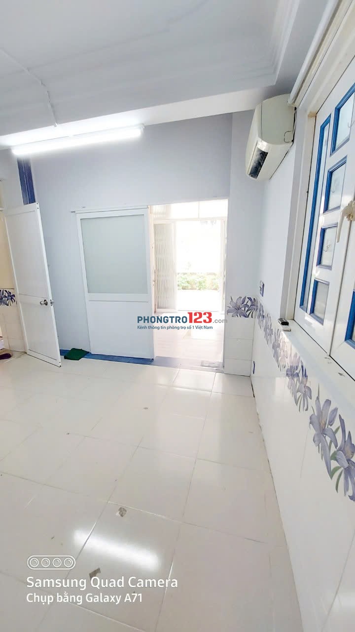 Cho thuê mặt bằng , văn phòng KDTD có 1PK. 1PN, Tách Bếp ngay Vòng xoay Lê Đại Hành