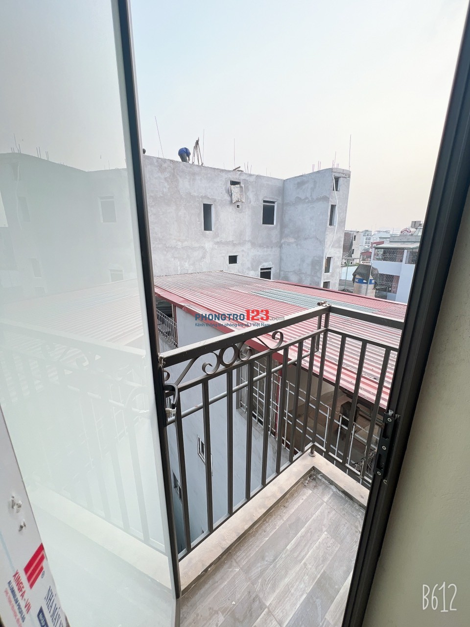 Cho thuê CCMN full đồ, cửa sổ ban công, ngõ 286 Nguyễn Xiển gần DH Nhân Văn, Công nghệ GTVT