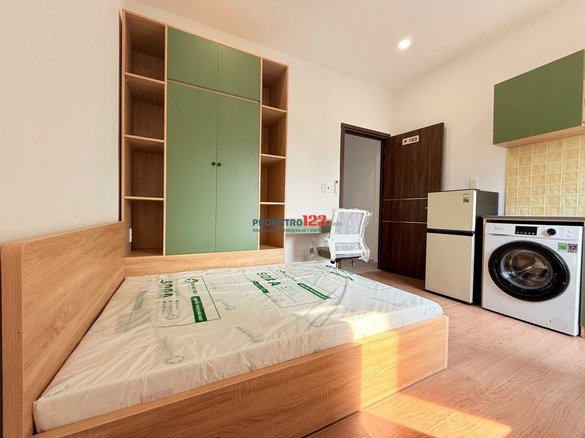 Cho Thuê phòng trọ đầy đủ nội thất, Ban Công tại Quận 7