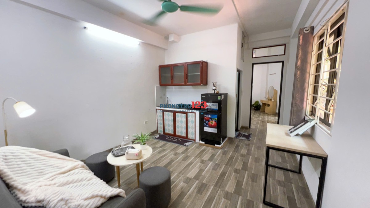 Cho thuê 1N1K ngõ 111 triều khúc hoặc oto đi 286 Nguyễn Xiển, Full đồ, khép kín, ban công cửa sổ