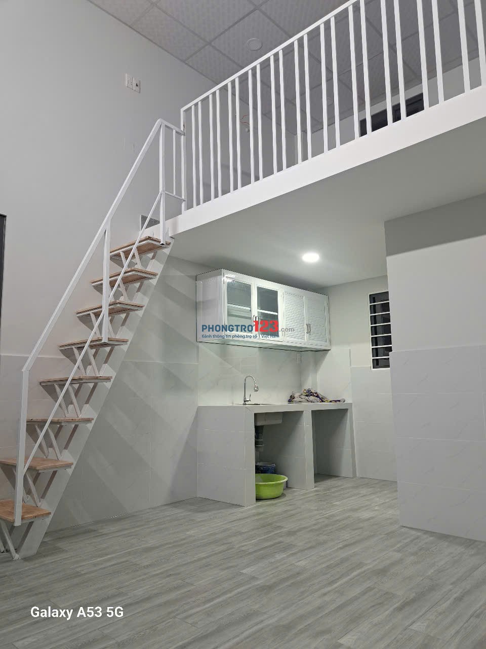 Cho thuê Nhà riêng biệt, đẹp, xem nhà thích ngay, đầu đường Phạm văn Đồng, gần CVien Gia Định