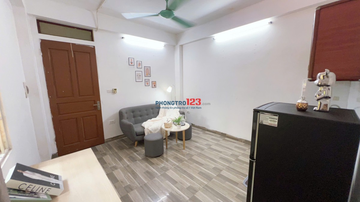 Cho thuê 1N1K ngõ 111 triều khúc hoặc oto đi 286 Nguyễn Xiển, Full đồ, khép kín, ban công cửa sổ