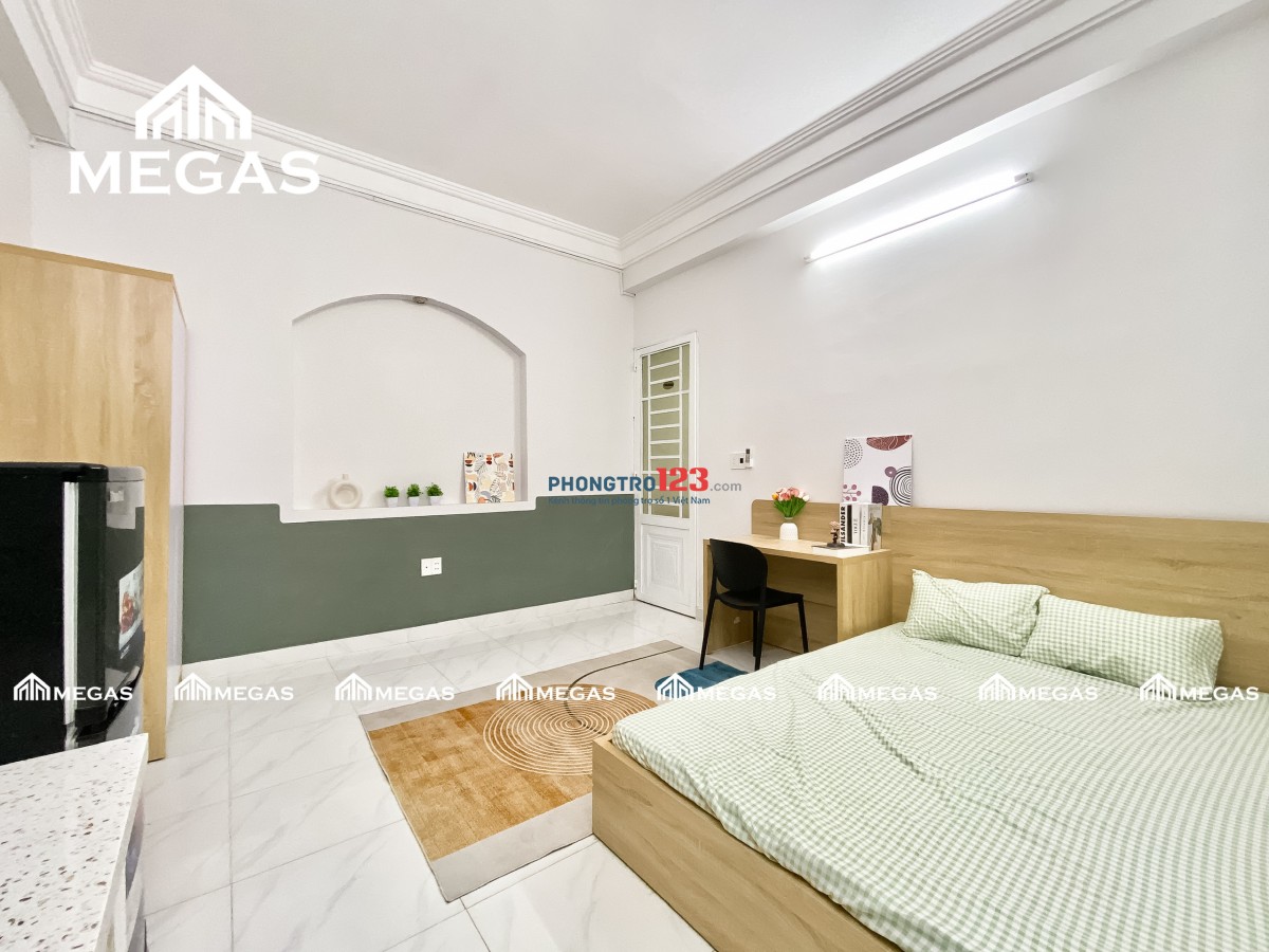 NHÀ MỚI XÂY STUDIO CỬA SỔ BỰ