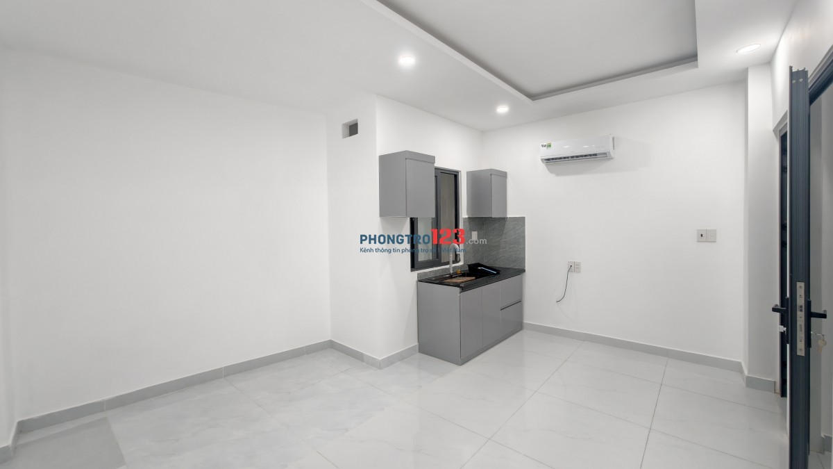 PHÒNG MỚI 100% — BAN CÔNG TÂN CỔ ĐIỂN — 3,5–4,3 TRIỆU — THỚI AN 22