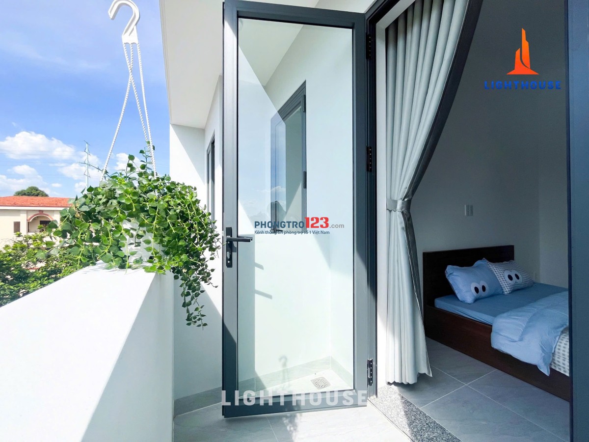 Căn studio ban công - cửa sổ thoáng mát. Gần Đảo Kim Cương