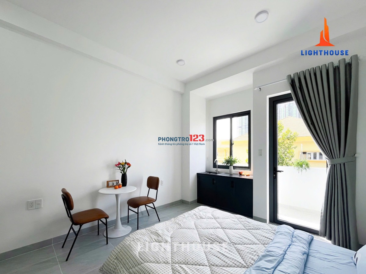 Căn studio ban công - cửa sổ thoáng mát. Gần Đảo Kim Cương
