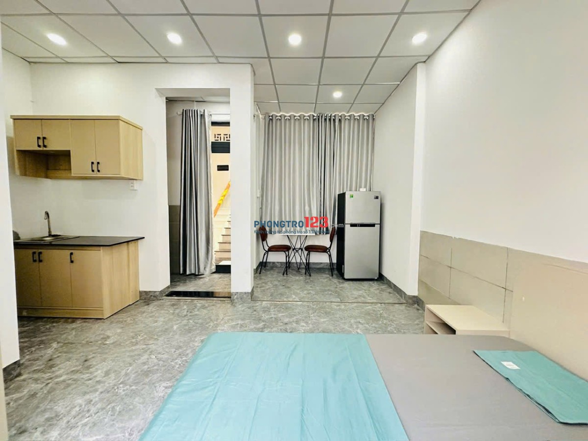 Căn Studio với không gian rộng được trang bị full nội thất 30m2 khu vực an ninh cao