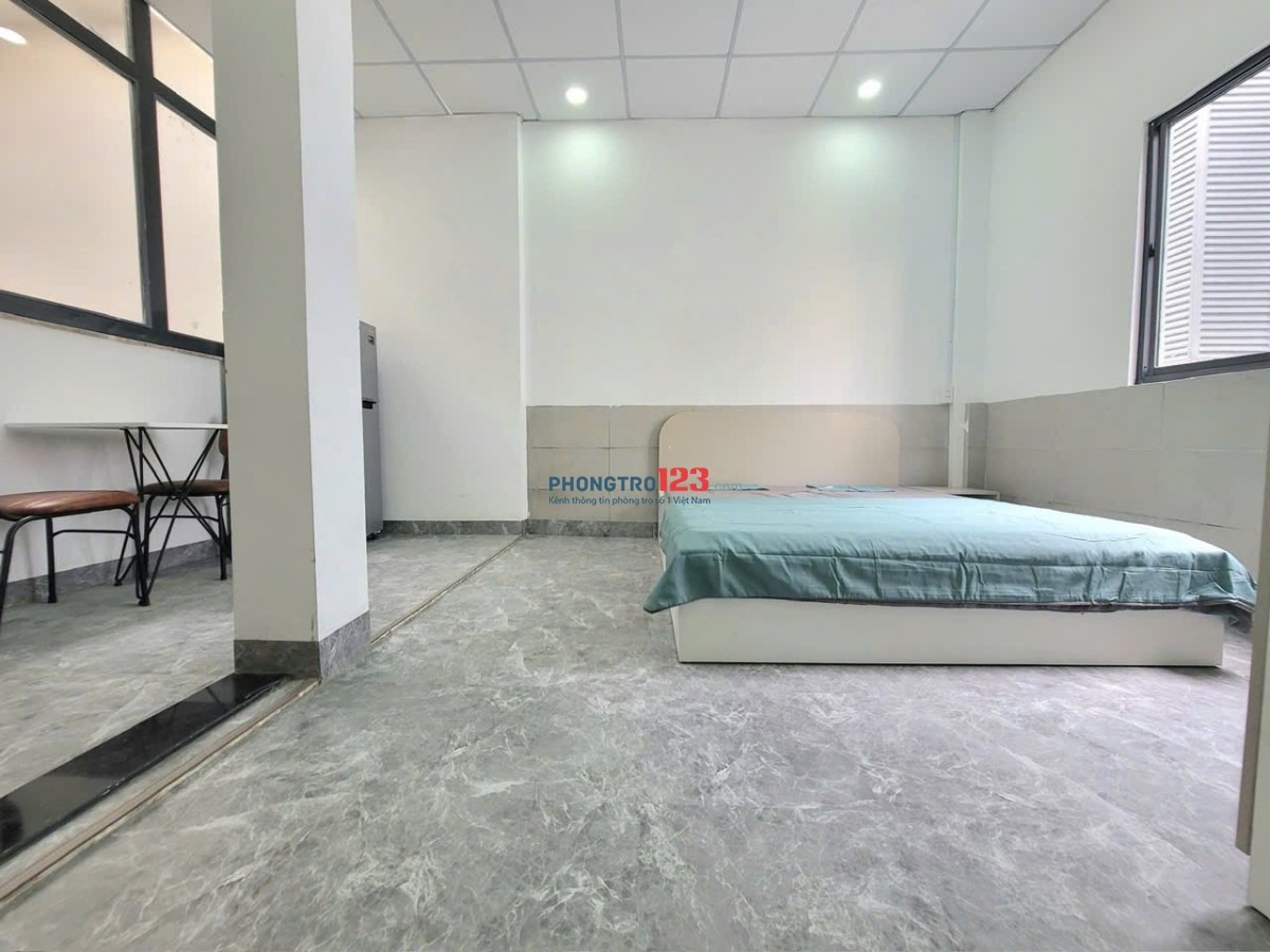Căn Studio với không gian rộng được trang bị full nội thất 30m2 khu vực an ninh cao