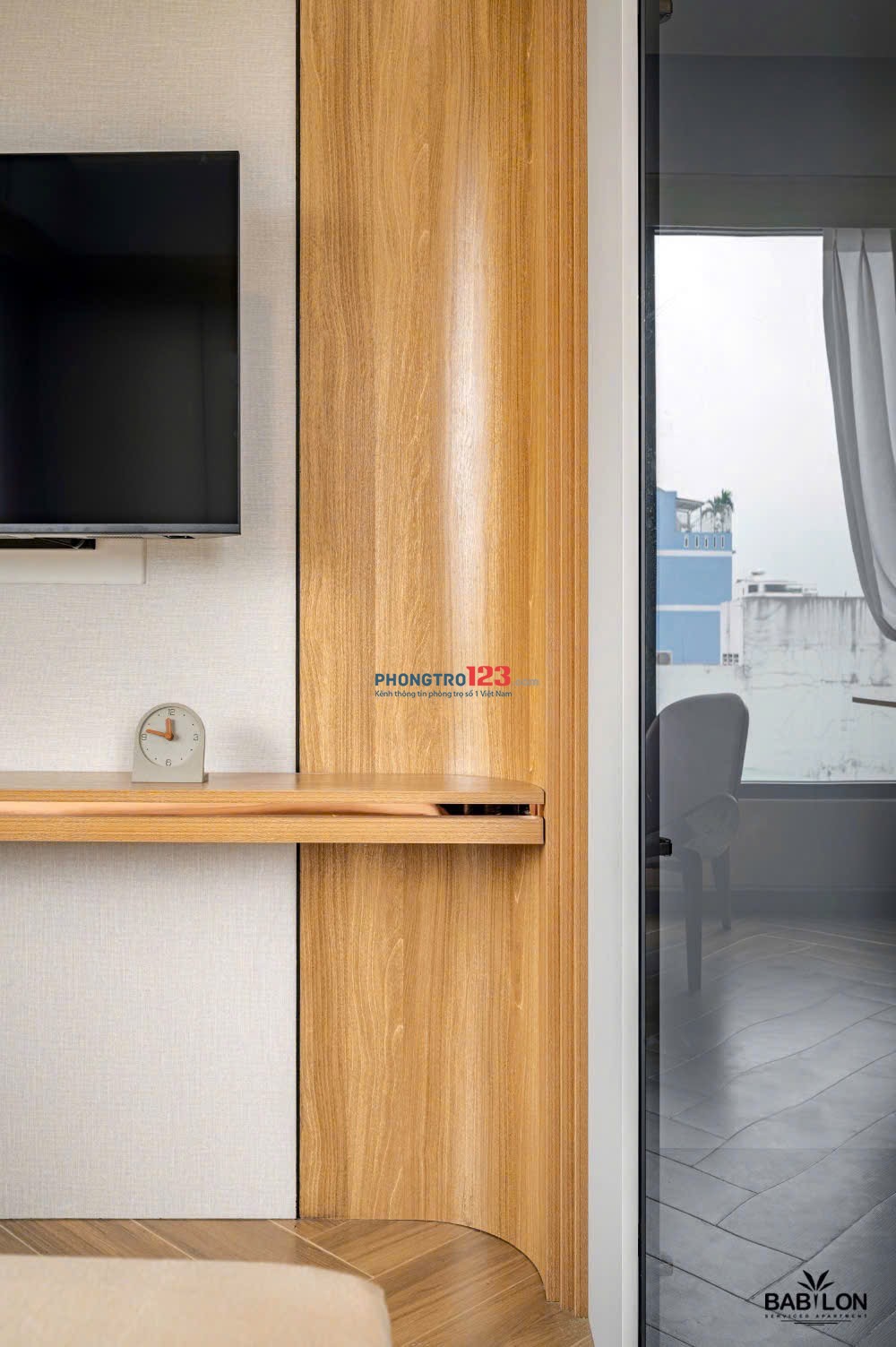 Cho thuê căn hộ mini balcony giá rẽ ngay chợ Bến Thành - Bùi Viện