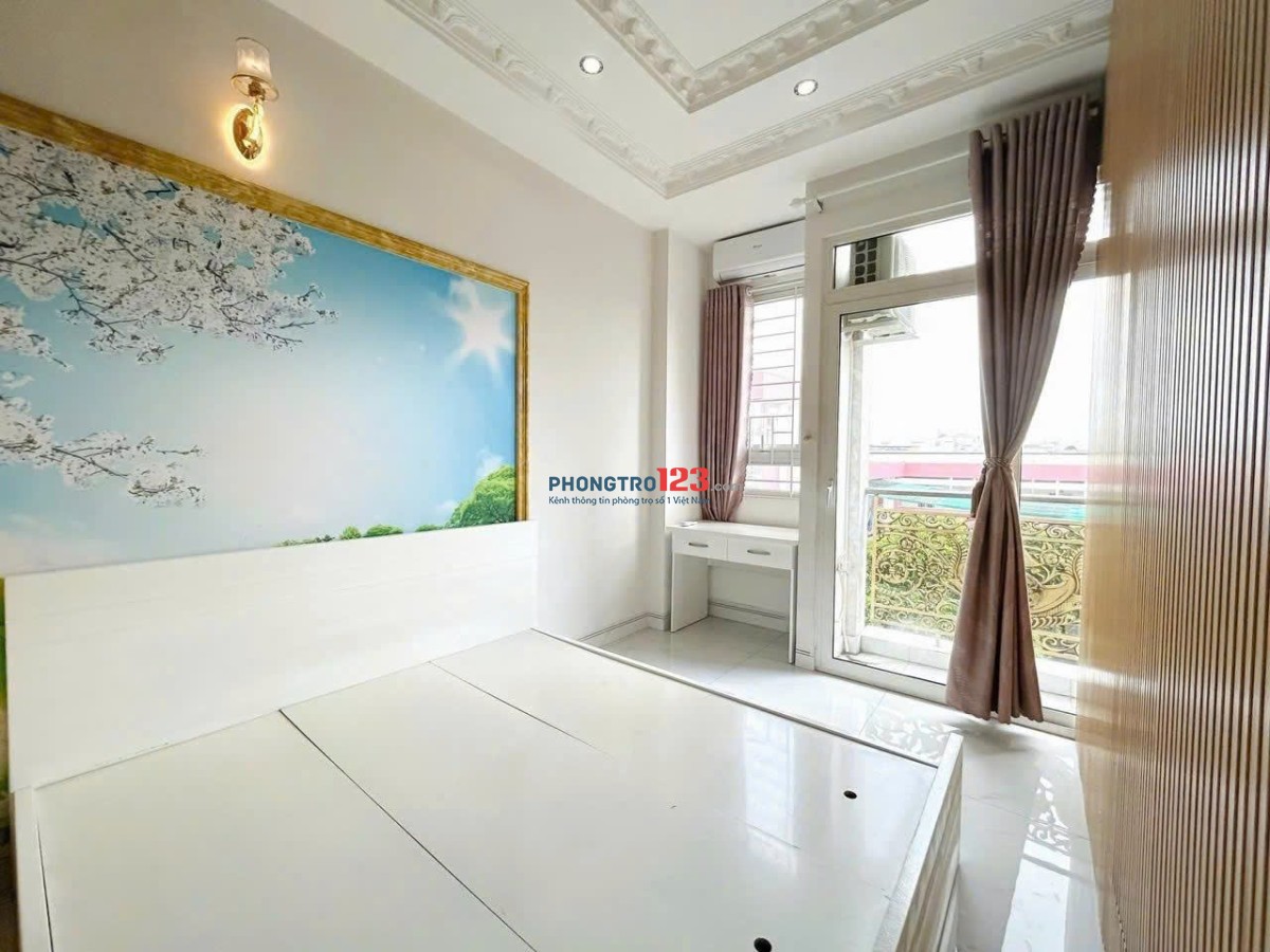 Cho thuê căn hộ 2PN 2 Balcony giá rẽ ngay ngã tư Phú Nhuận - khu Phan Xích Long - chợ Bà Chiểu
