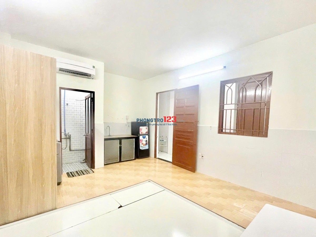 Phòng full nội thất, có máy giặt riêng – Phạm Hùng nối dài
