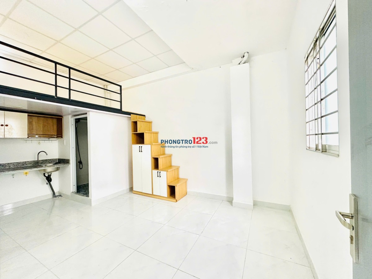 Phòng mới cho thuê giá rẻ - Rộng 30m2, gác cao - Ngay Nguyễn Văn Quá