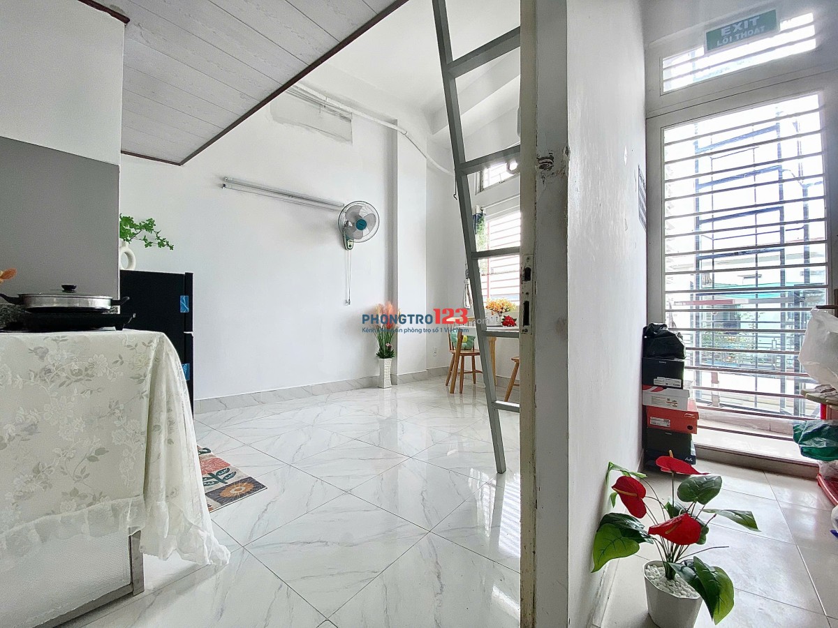CHO THUÊ PHÒNG DUPLEX CỬA SỔ LỚN FULL NỘI THẤT– ĐƯỜNG TÂN SƠN NHÌ – GẦN ĐH VĂN HIẾN & ĐH CÔNG THƯƠNG