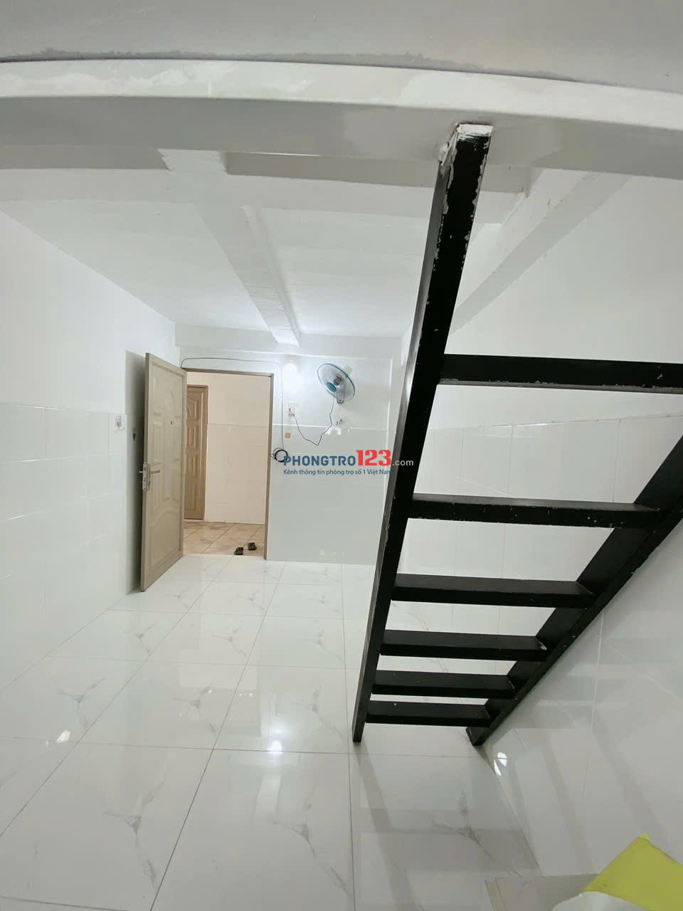 PHÒNG GIÁ RẺ Q12
PHÒNG  GIÁ RẺ Q12 

 527 Trường chinh ,q12



 Nhà mới – sạch đẹp – quản lý
