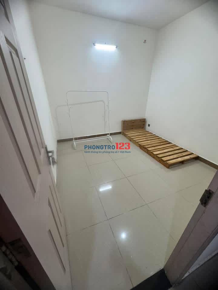 Chính chủ cần cho thuê phòng trong căn hộ chung cư Đức khải quận 7