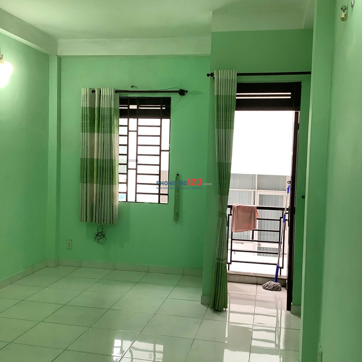 Phòng trọ giá rẻ 20m2có ban công nhà vệ sinh riêng