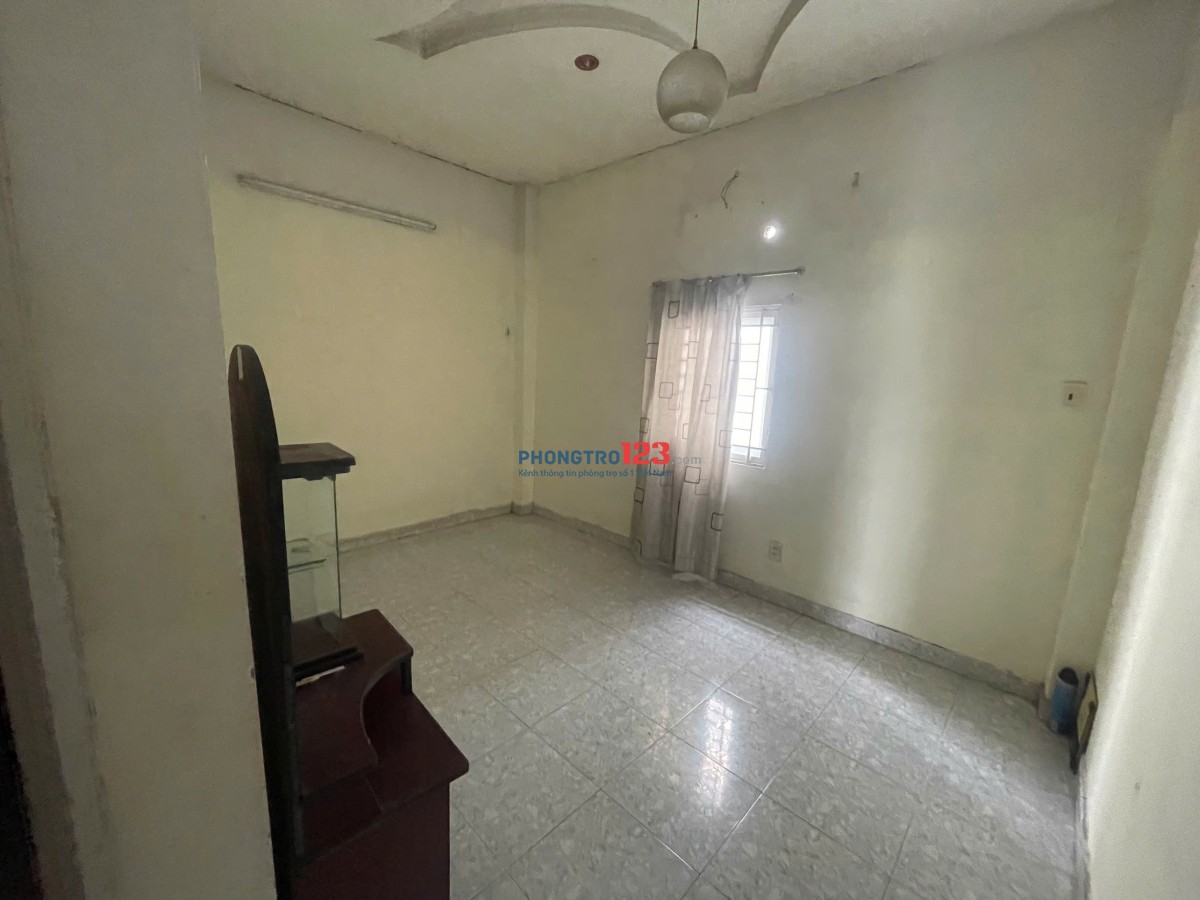 Phòng trọ Quận 11 cho thuê – hợp sinh viên hoặc người đi làm ở được ngay ( chỉ có 1 phòng duy nhất)