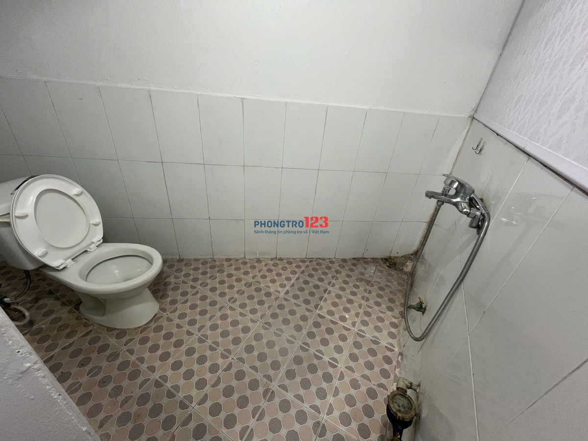 Phòng trọ giá rẻ 15m2 cho thuê tại đường Trần Khát Chân, phường Bạch Mai