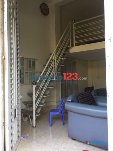 Còn 2 phòng có gác sạch sẽ thoáng mát