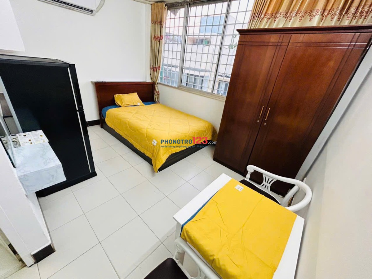 Cho thuê phòng 30m2 Full Nội Thất, Cửa sổ thoáng, Võ Văn Kiệt Quận 1