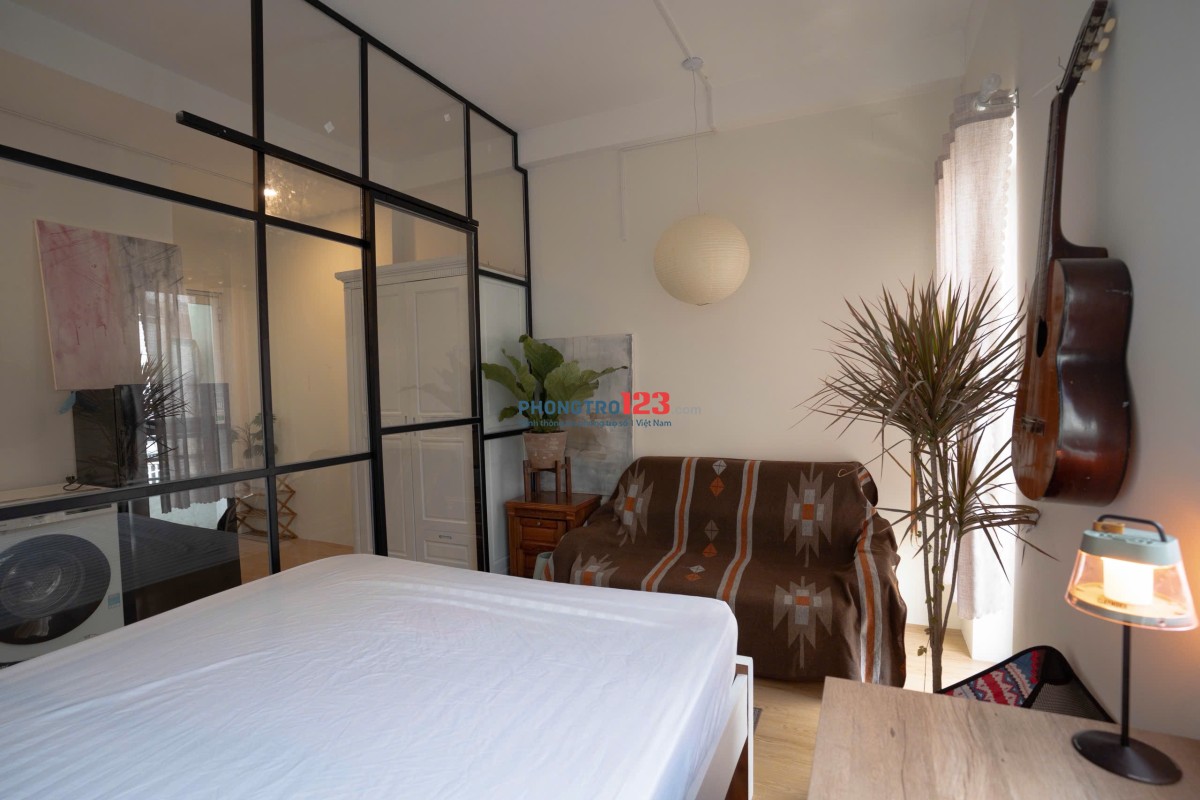 CHO THUÊ CĂN HỘ Q4 FULL NỘI THẤT BAN CÔNG CỬA SỔ THOÁNG THUẬN TIỆN QUA Q1 Q7 XUNG YÊN TĨNH ĐƯỜNG OTO
